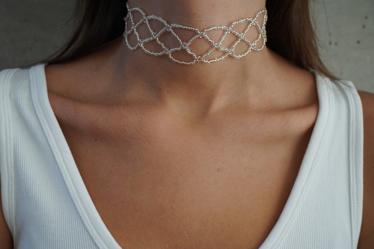 Magnolia Choker