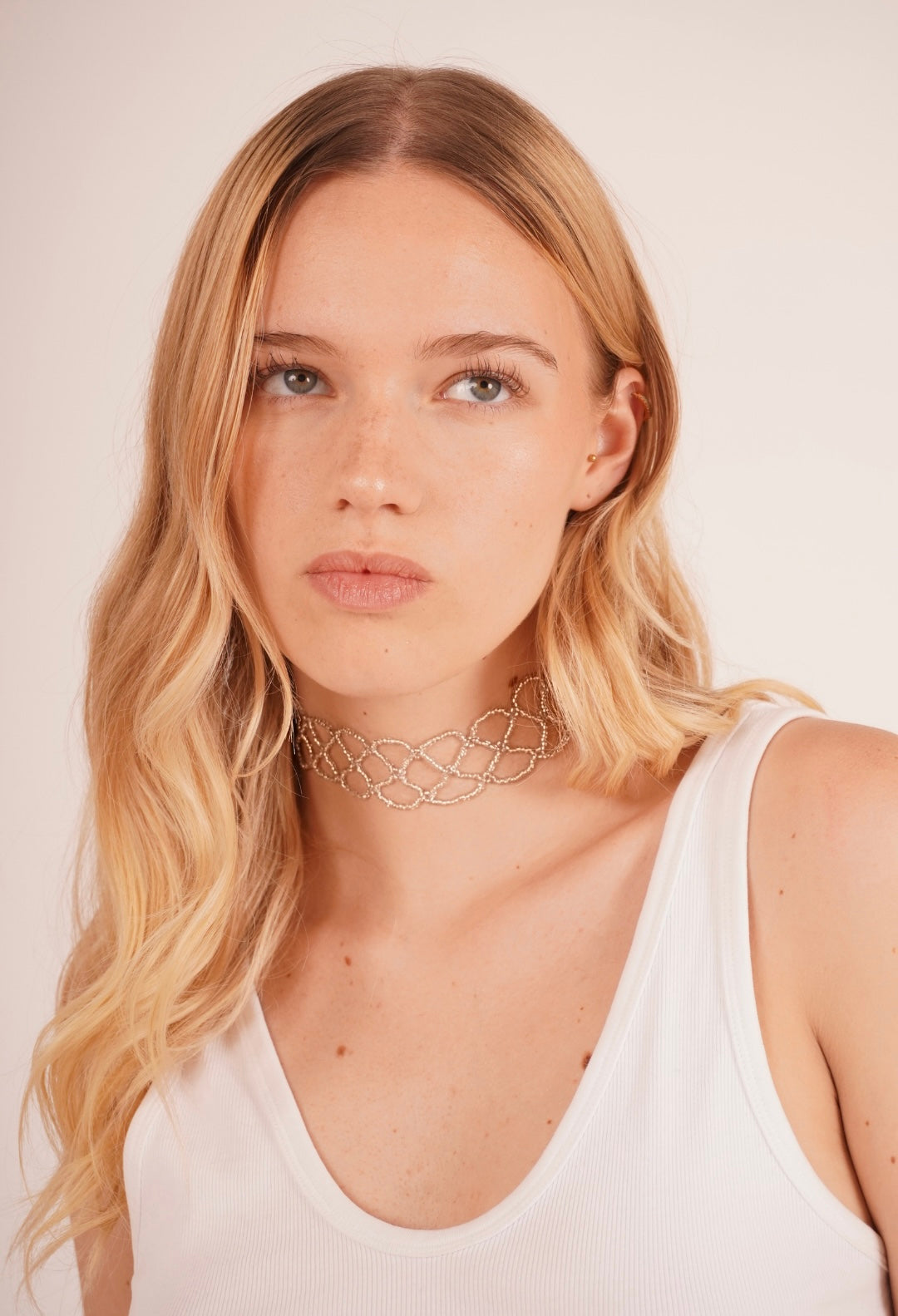 Magnolia Choker